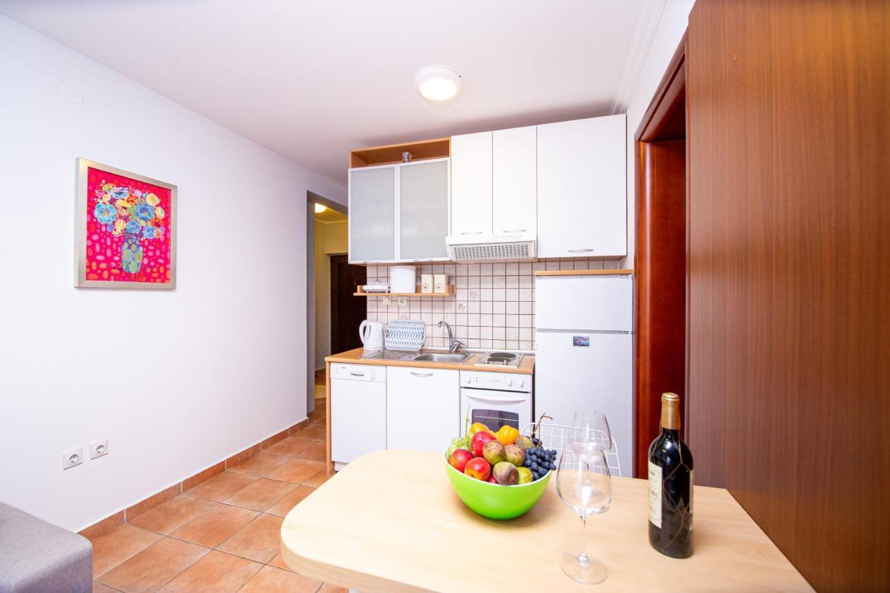 Gospostina Prima Apartman Budva Kültér fotó